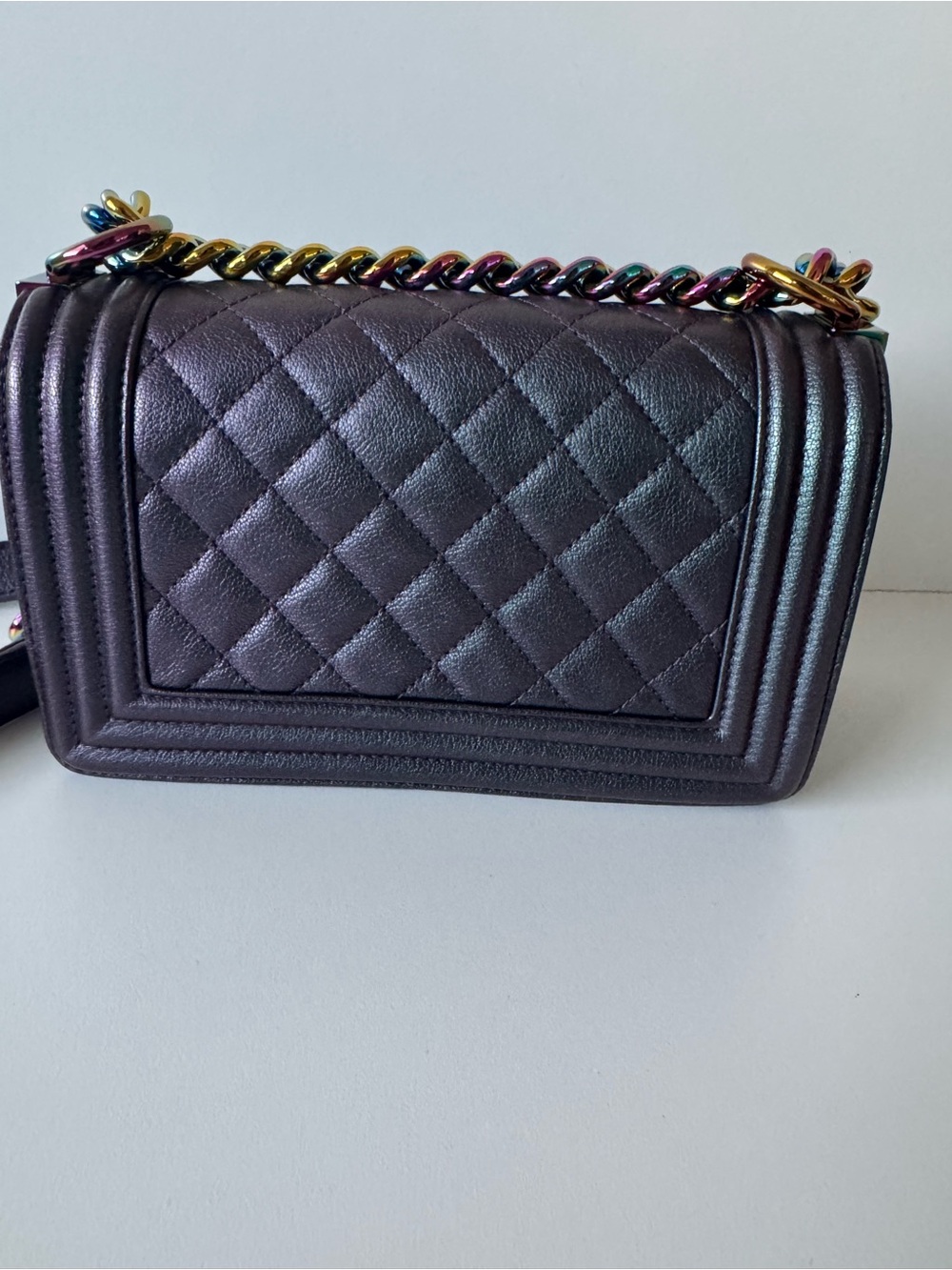 Chanel Small Iridescent Black Quilted Boy Bag with Multicolor Chain - Picture 3 of 12